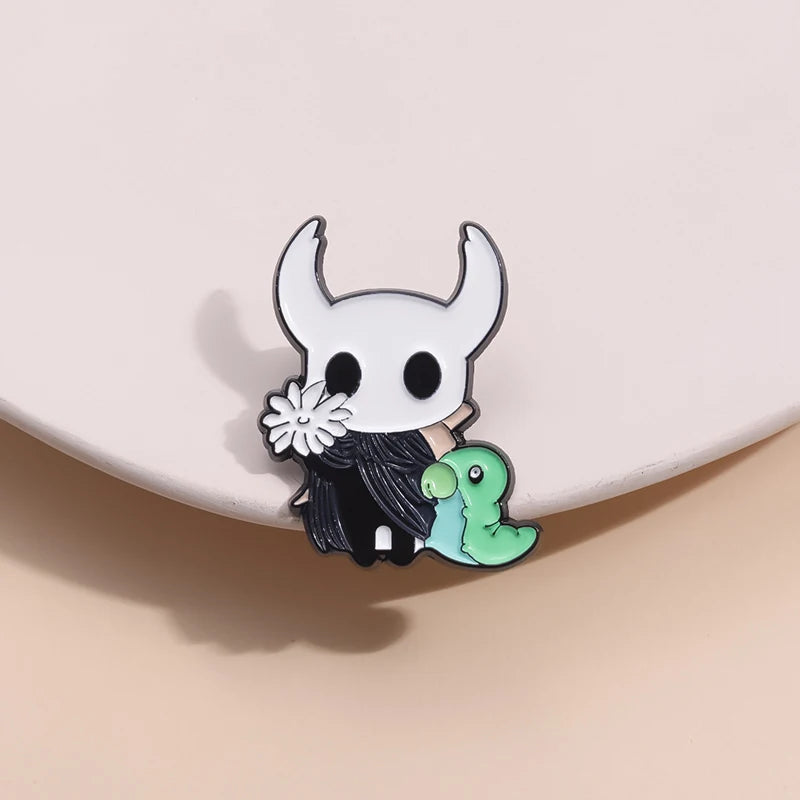 Hollow Knight The Knight & Grub Enamel Pins, Cute Game Brooch, Collectible Lapel Pin - Cartpitol