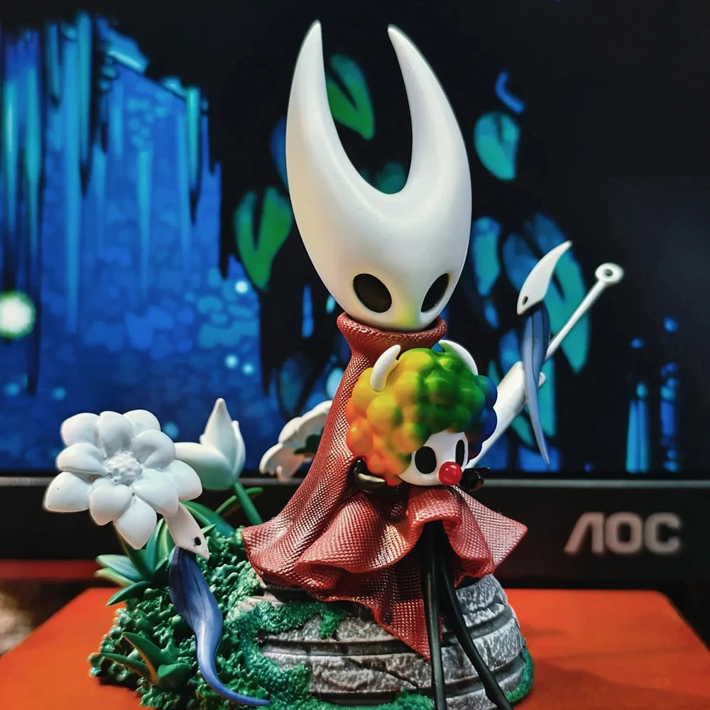Detailed view of the Hornet and Knight figures in an action pose, ideal for the Silksong Merch collector.