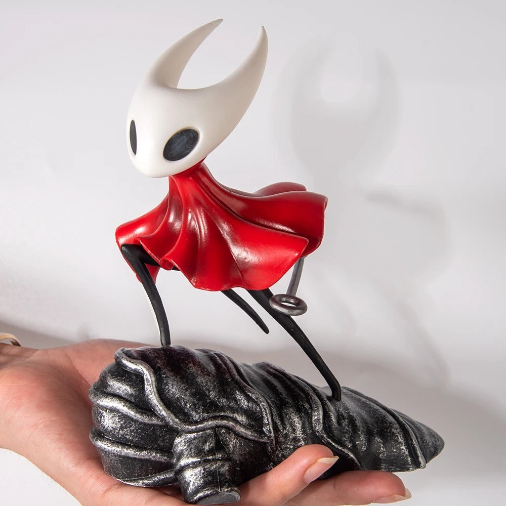 Main shot of the Hollow Knight Figure set featuring Hornet.